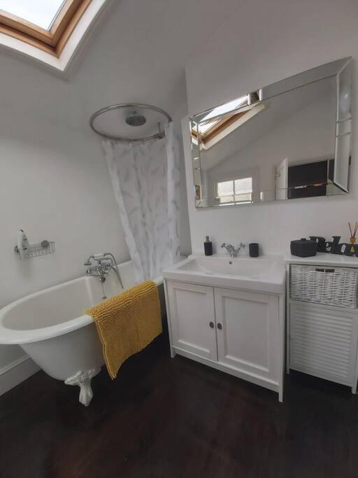 Charming 2 Double Bed Cottage Style House Bristol Extérieur photo
